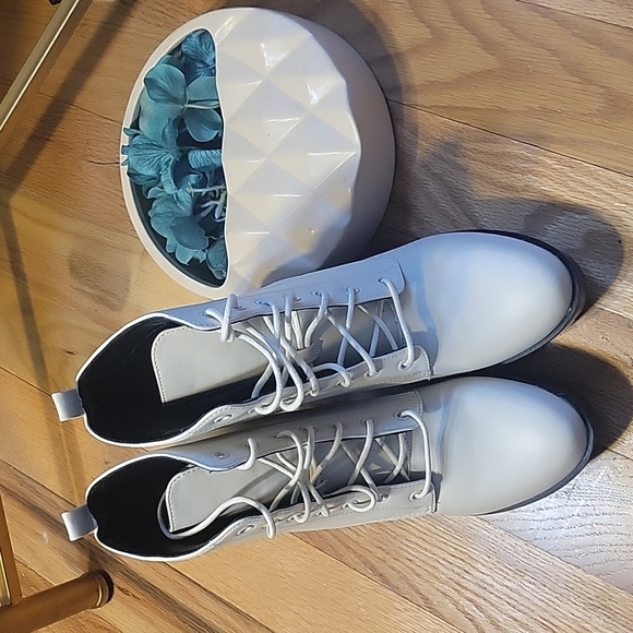 SEYCHELLES Ivory Platform Boots - Picture 4 of 10